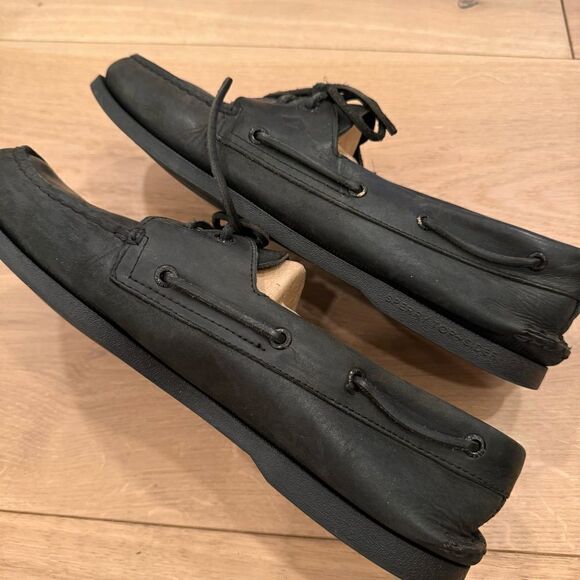 Men’s Top-sided a boat shoes - Picture 8 of 12